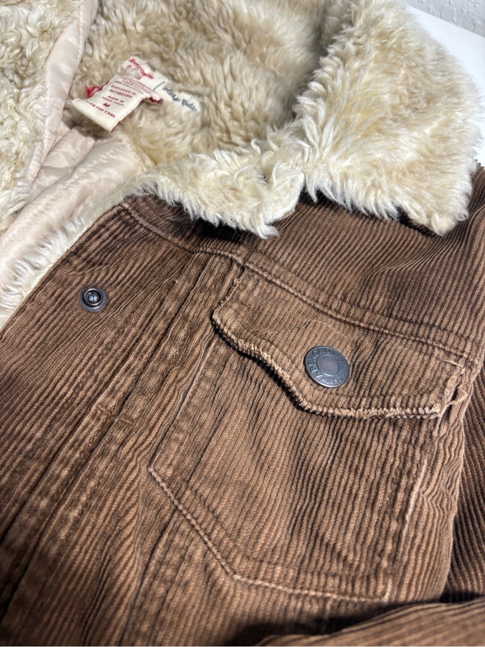 Vintage Y2K Abercrombie & Fitch Sherpa Corduroy Trucker Jacket - Picture 3 of 4